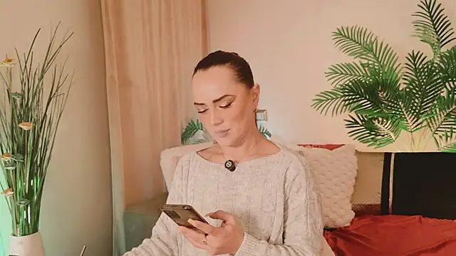 SiennaRosse online show from 02/25/26, 09:46