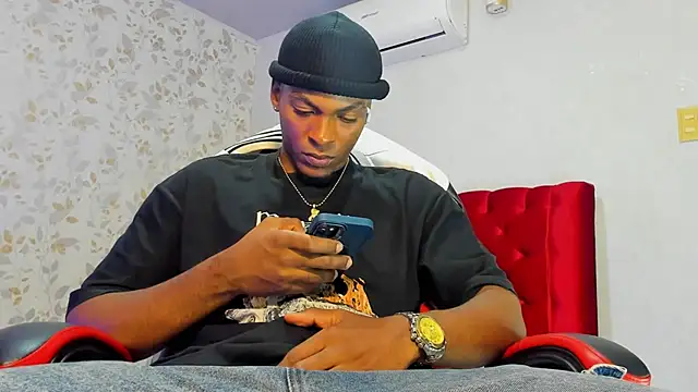 Snapshot of for_itan chatting on 11/28/25, 12:41 for itan online show from 11/28/25, 12:41