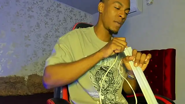 Snapshot of for_itan chatting on 12/15/25, 12:31 for itan online show from 12/15/25, 12:31