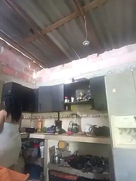 Snapshot of Camila-Valverde chatting on 11/22/25, 01:32 Camila-Valverde online show from 11/22/25, 01:32