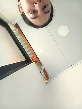 Snapshot of Camila-Valverde chatting on 01/17/26, 07:06 Camila-Valverde online show from 01/17/26, 07:06