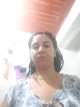 Snapshot of Camila-Valverde chatting on 02/05/26, 02:33 Camila-Valverde online show from 02/05/26, 02:33