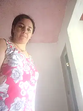 Snapshot of Camila-Valverde chatting on 02/18/26, 06:26 Camila-Valverde online show from 02/18/26, 06:26