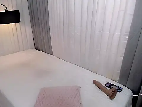 Xhugejerkingtrans online show from 04/01/26, 03:40