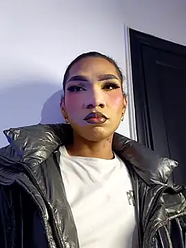 FernandaFox  online show from 04/24/26, 03:31