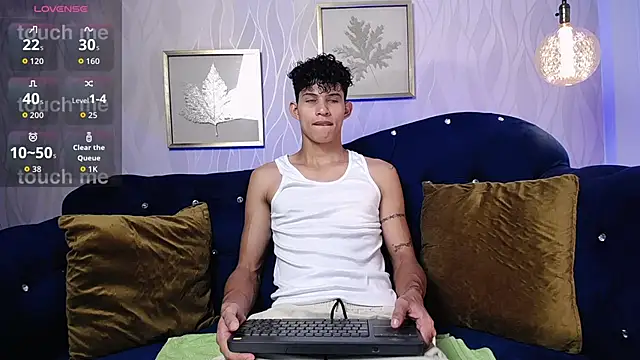 KamiSuarez online show from 02/09/26, 06:45