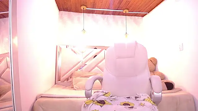 emmaa garciia online show from 03/31/26, 03:30