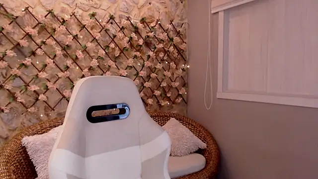 DakotaRussell  online show from 01/11/26, 02:44