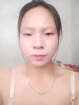 Snapshot of bebe-bae chatting on 11/01/25, 12:45 bebe-bae online show from 11/01/25, 12:45