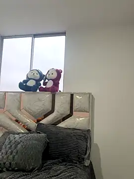 Eva Lamashtu online show from 11/18/25, 11:03