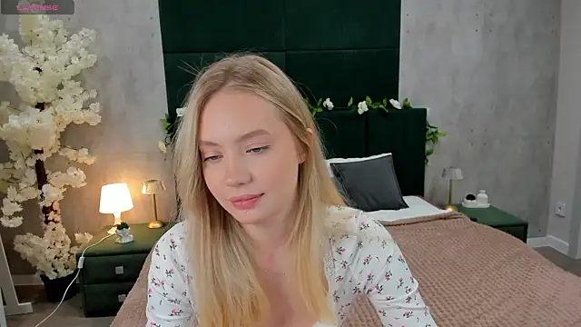 Melanie Ryer online show from 11/14/25, 11:35