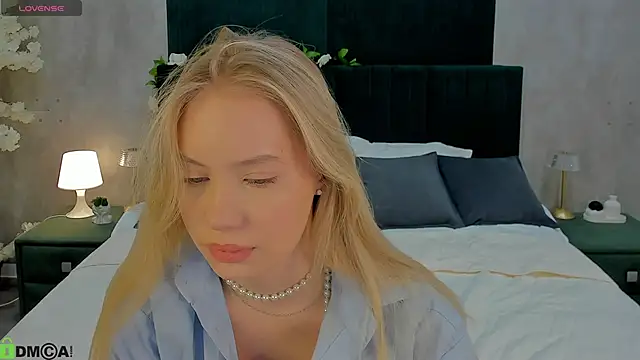 Melanie Ryer online show from 11/24/25, 11:59