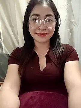 Bamboo-niee123 online show from 03/15/26, 07:36