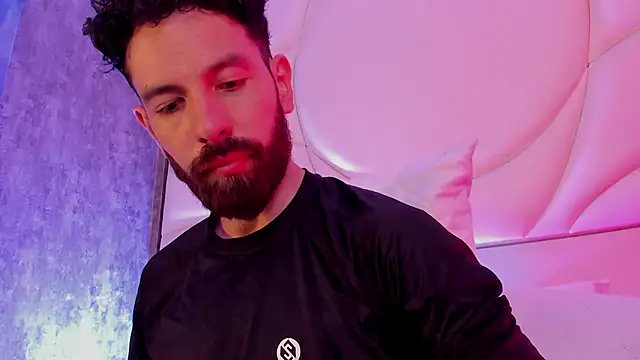 jackfoden01 online show from 12/02/25, 11:37