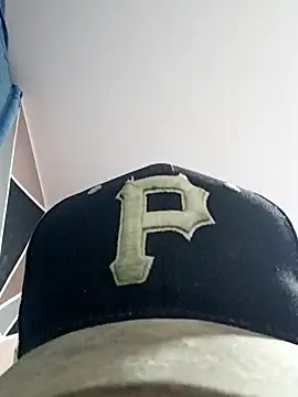 Snapshot of Andres_-suarez chatting on 10/29/25, 12:02 Andres -suarez online show from 10/29/25, 12:02