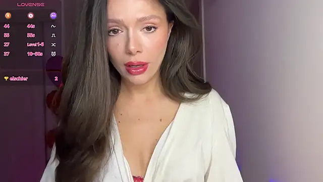 Snapshot of Lisa_Graham chatting on 02/14/26, 04:42 Lisa Graham online show from 02/14/26, 04:42