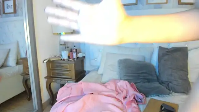 scarlett thompson 7 online show from 11/10/25, 03:05