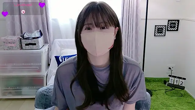 Snapshot of KIRINO_xx_ chatting on 06/12/26, 12:20 KIRINO xx online show from 06/12/26, 12:20