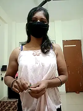 Cute Sanaaya online show from 11/25/25, 02:28