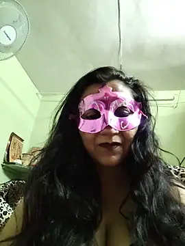 Snapshot of LOVE__RANI chatting on 07/10/26, 03:55 LOVE RANI online show from 07/10/26, 03:55