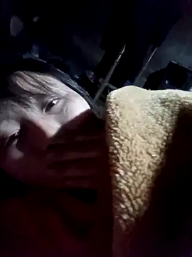 Snapshot of yoyo-mi chatting on 11/12/25, 08:41 yoyo-mi online show from 11/12/25, 08:41