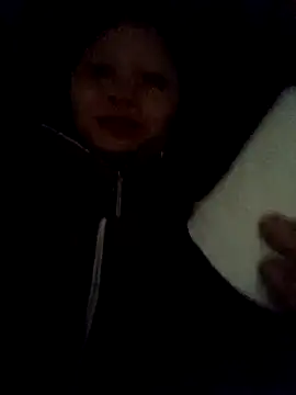 Snapshot of yoyo-mi chatting on 12/14/25, 11:20 yoyo-mi online show from 12/14/25, 11:20