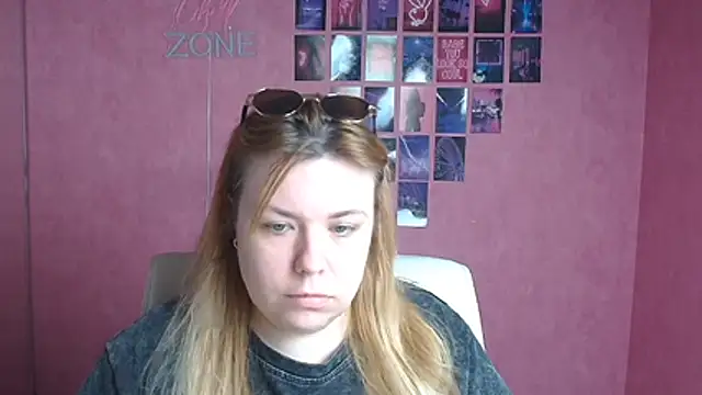 SusannaNight online show from 05/22/26, 05:25
