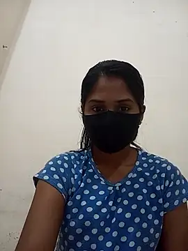 Green LaDY66 online show from 11/14/25, 06:23