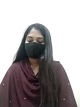 Green LaDY66 online show from 11/16/25, 08:31