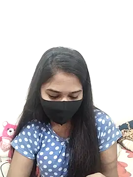 Green LaDY66 online show from 11/20/25, 06:40