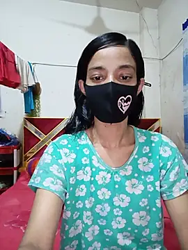 Snapshot of Green_LaDY66 chatting on 06/06/26, 04:44 Green LaDY66 online show from 06/06/26, 04:44