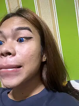 kierra fox online show from 11/18/25, 11:47