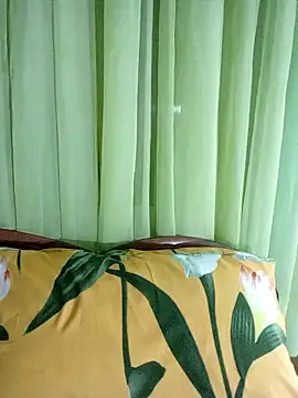 Esenia505 online show from 04/19/26, 02:33