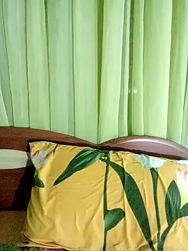 Esenia505 online show from 04/20/26, 07:44