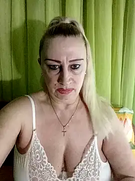 Esenia505 online show from 04/21/26, 02:26