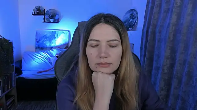 AleksaLaurent online show from 12/21/25, 08:32