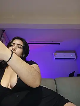 Sara-215 online show from 04/08/26, 04:23