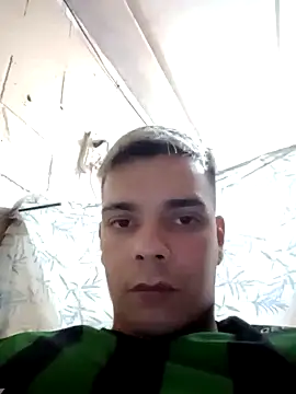 Snapshot of sentatebb chatting on 10/29/25, 12:35 sentatebb online show from 10/29/25, 12:35