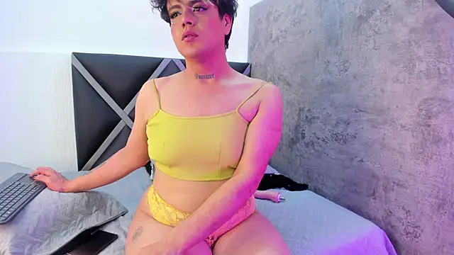 Yordan Curvyhot online show from 10/31/25, 09:10