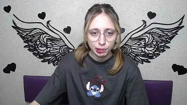 TracyLll online show from 02/28/26, 06:14