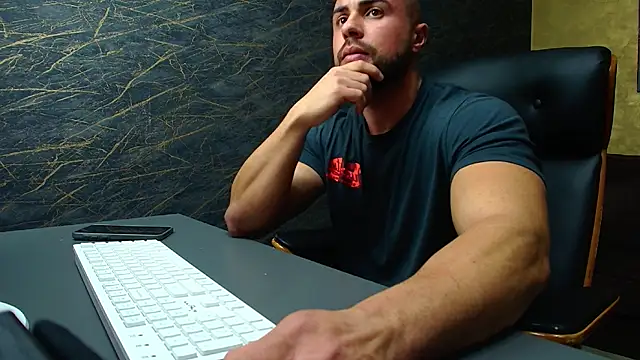 HayesWood online show from 11/07/25, 05:29