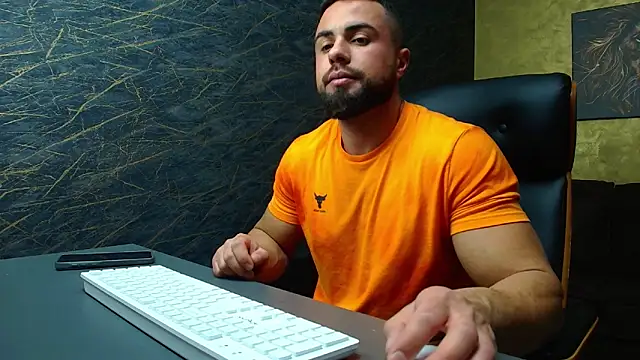 HayesWood online show from 11/08/25, 05:40