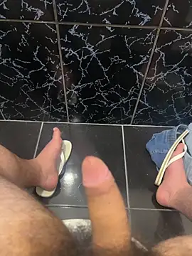 bfbfbfrr online show from 11/19/25, 04:12