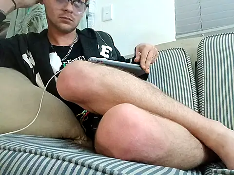 THOMMONSTER5299 online show from 11/18/25, 09:52