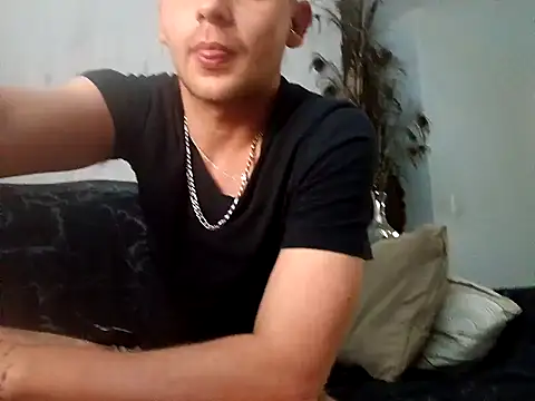 THOMMONSTER5299 online show from 12/05/25, 01:58