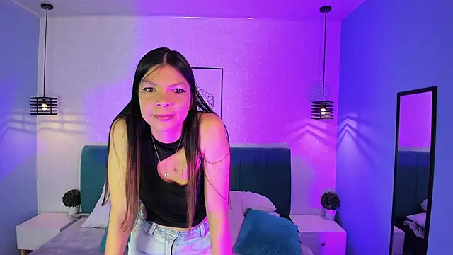 samantaortega   online show from 11/28/25, 08:22