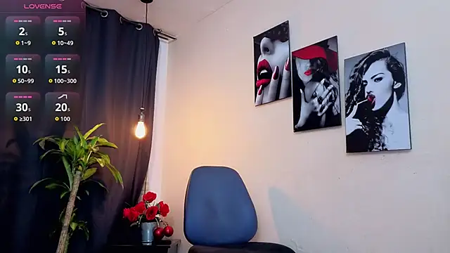 Snapshot of Flor_Gil chatting on 11/28/25, 03:20 Flor Gil online show from 11/28/25, 03:20