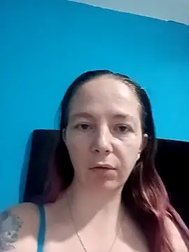 Snapshot of DeepestFantisy_x chatting on 11/01/25, 05:26 DeepestFantisy x online show from 11/01/25, 05:26