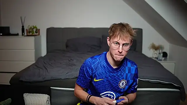 Snapshot of InnocentGuysOF chatting on 02/06/26, 05:16 InnocentGuysOF online show from 02/06/26, 05:16