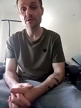 Snapshot of Caliguy36 chatting on 03/18/26, 10:29 Caliguy36 online show from 03/18/26, 10:29